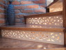 Ażurowe ornamenty ozdobne schodów
